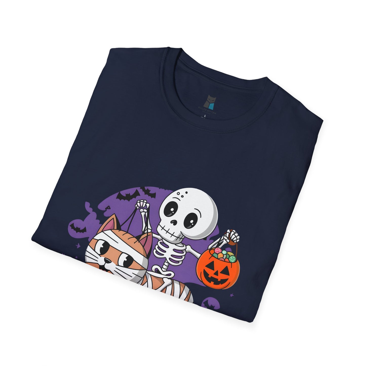 Trick-or-Treat Mummy Cat Halloween T-Shirt – Adorably Spooky for Cat Lovers!